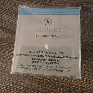 artis Skin Nutrition Reactivation Day Cream - White and Blue